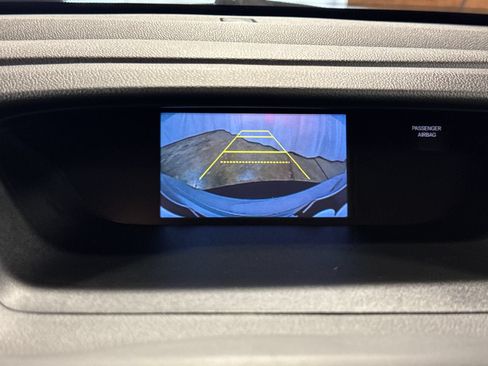 Used 2015 Honda CR-V LX image 32