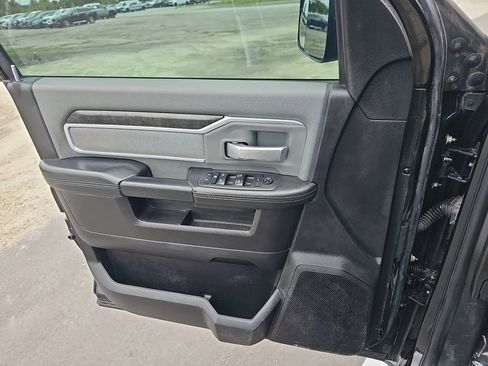 Used 2019 RAM 2500 Big Horn AWD/4WD image 30