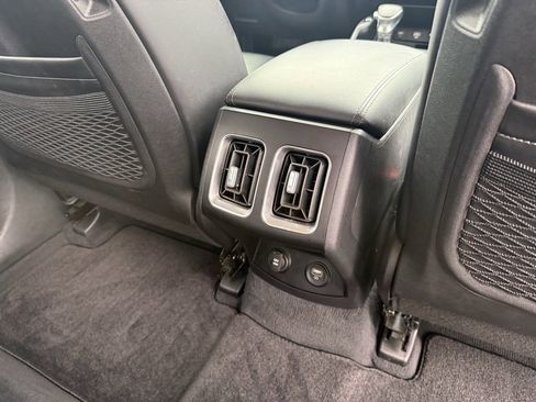 Used 2023 Kia Sorento EX image 36