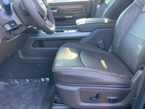 New 2026 RAM 2500 Limited w/ Bed Utility Group AWD/4WD image 18