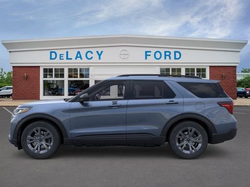 New 2026 Ford Explorer Active w/ Active Comfort Package AWD/4WD image 4