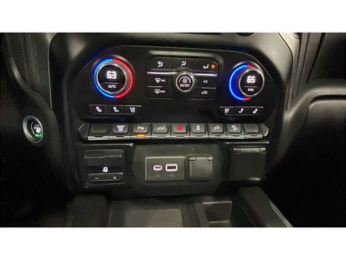 Used 2022 Chevrolet Silverado 2500 LTZ w/ LTZ Plus Package image 14