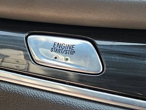 Certified 2023 Buick Enclave Essence AWD/4WD image 23