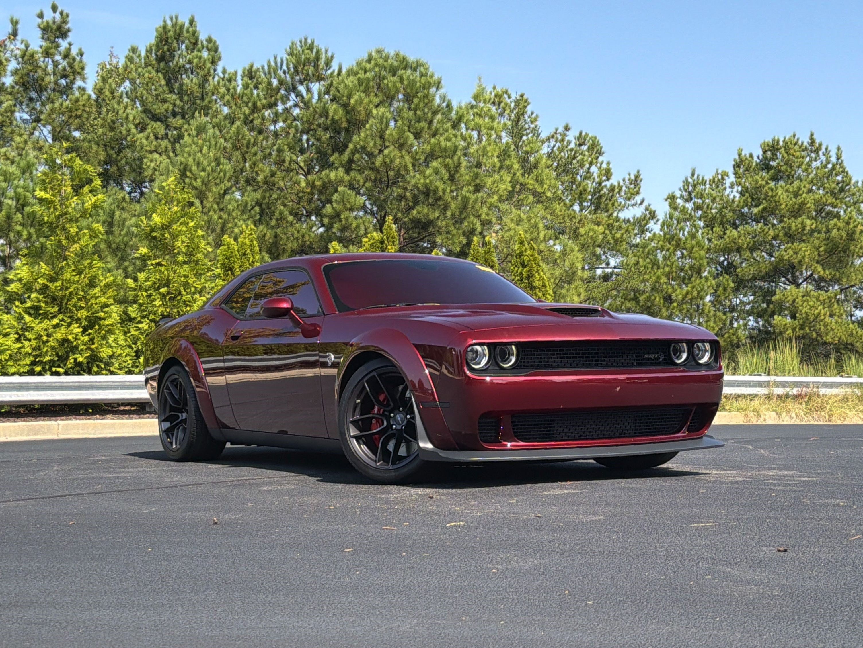 Used 2018 Dodge Challenger SRT Hellcat RWD image 2