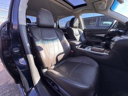 Used 2016 INFINITI Q70 L 3.7 w/ Deluxe Touring Package image 12