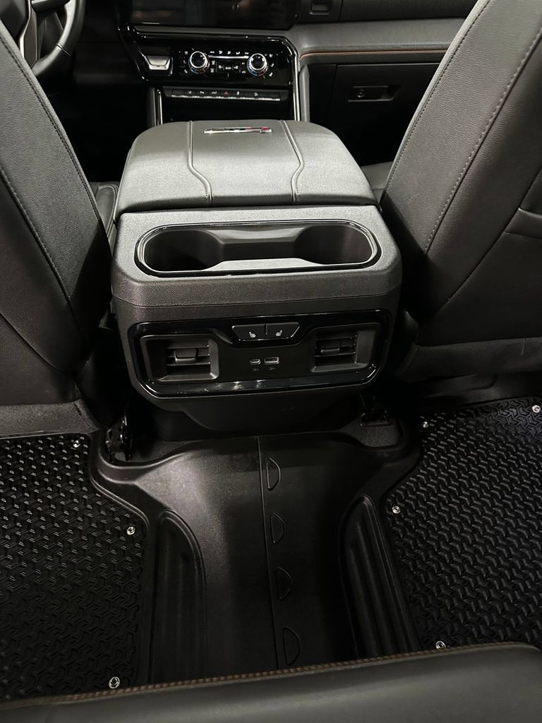 Used 2025 GMC Sierra 2500 AT4 w/ AT4 Premium Plus Package AWD/4WD image 26