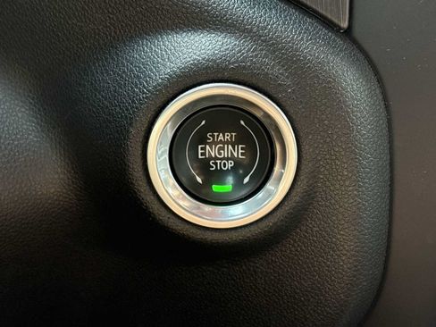 Used 2019 GMC Sierra 1500 AT4 w/ AT4 Preferred Package AWD/4WD image 17