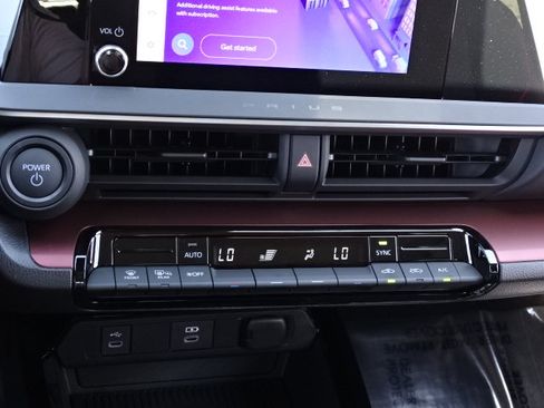 New 2027 Toyota Prius Plug-In Hybrid FWD image 22