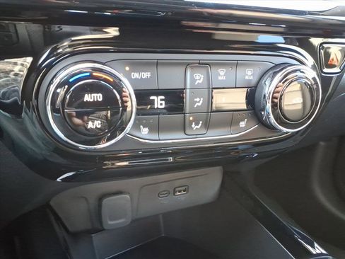 New 2026 Chevrolet Trax RS w/ Driver Confidence Package image 18