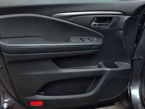 Used 2016 Honda Pilot EX-L image 10