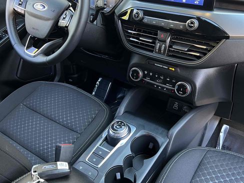 Used 2024 Ford Escape Active image 35