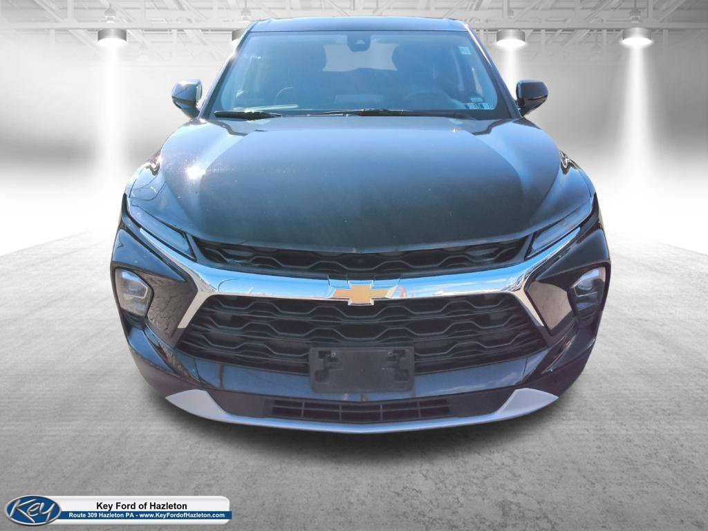 Used 2025 Chevrolet Blazer LT FWD image 4