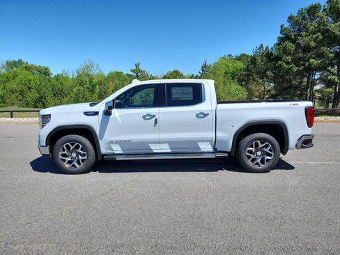 New 2026 GMC Sierra 1500 SLT w/ SLT Premium Plus Package AWD/4WD image 2