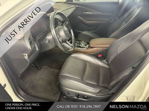 Used 2023 MAZDA CX-30 AWD 2.5 S w/ Premium Package image 17