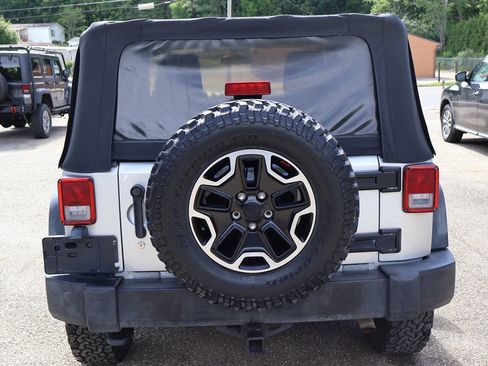 Used 2012 Jeep Wrangler Sport AWD/4WD image 9