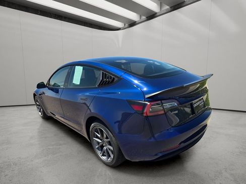 Used 2022 Tesla Model 3 Standard Range RWD image 3