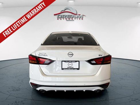Used 2024 Nissan Altima 2.5 SV w/ SV Premium Package FWD image 22