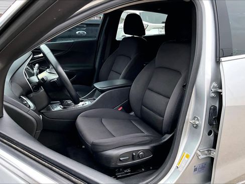 Used 2022 Chevrolet Malibu RS image 7