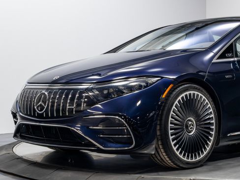 Used 2022 Mercedes-Benz EQS AMG 4MATIC image 4