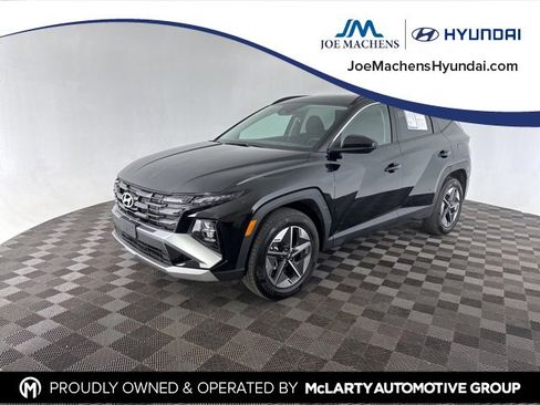 Certified 2025 Hyundai Tucson SEL image 3