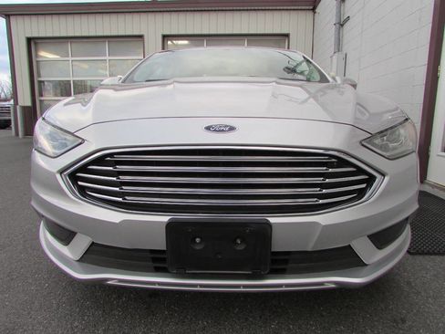 Used 2017 Ford Fusion S image 2
