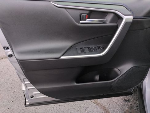 Certified 2023 Toyota RAV4 XSE AWD/4WD image 10