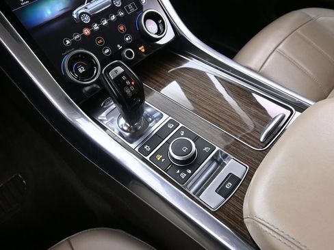 Used 2018 Land Rover Range Rover Sport Supercharged image 37