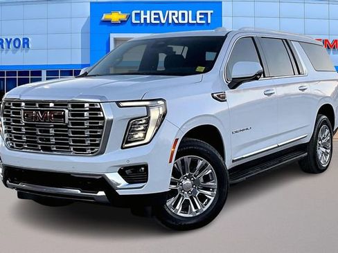 New 2026 GMC Yukon XL Denali AWD/4WD image 2