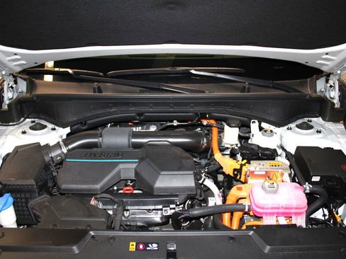 Used 2024 Hyundai Santa Fe Limited image 48