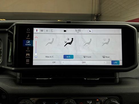 Used 2025 Jeep Wrangler Unlimited Sport AWD/4WD image 27