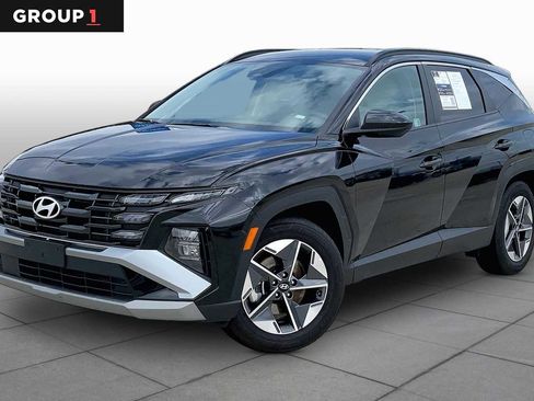 Used 2025 Hyundai Tucson SEL FWD image 1