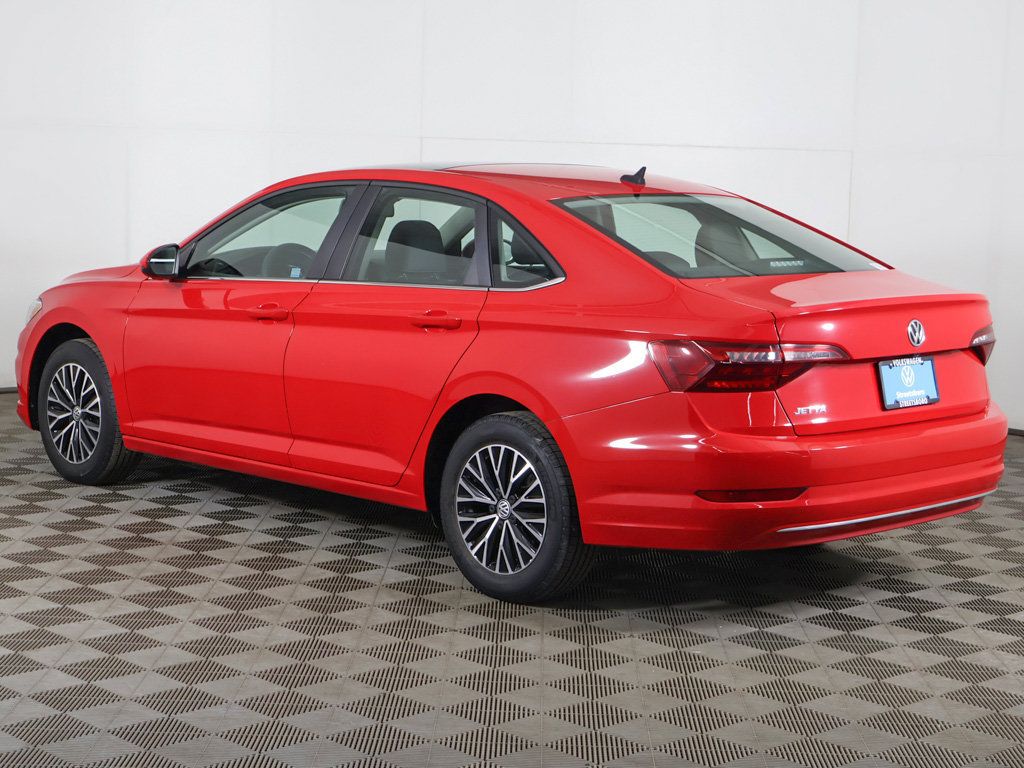 Used 2020 Volkswagen Jetta SE w/ SE Cold Weather Package FWD image 10
