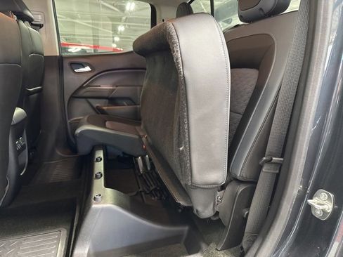 Used 2017 Chevrolet Colorado Z71 image 27