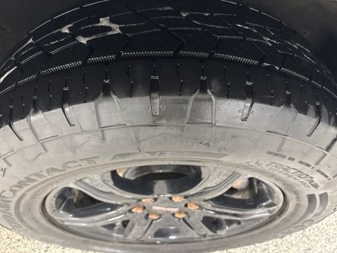 Used 2020 GMC Acadia AT4 image 29