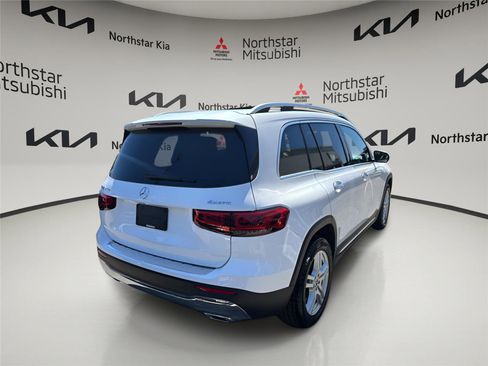 Used 2022 Mercedes-Benz GLB 250 4MATIC w/ Premium Package Lite image 5