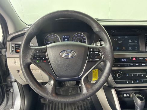 Used 2016 Hyundai Sonata Sport FWD image 11