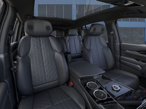 New 2025 Cadillac Escalade IQ Sport 1 w/ LPO, ONYX Package image 16