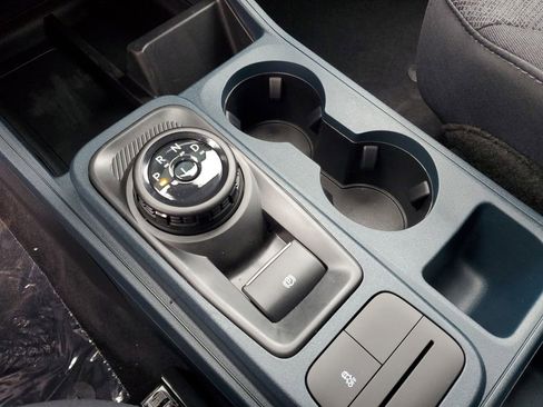 New 2025 Ford Maverick XL image 19