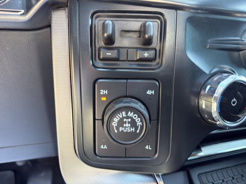 Certified 2025 Ford F150 Platinum AWD/4WD image 27