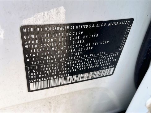 Used 2022 Volkswagen Tiguan SE image 35