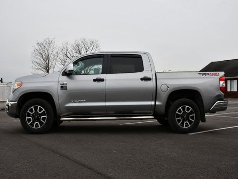 Used 2016 Toyota Tundra SR5 w/ TRD Off Road Package image 4