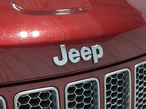 Used 2016 Jeep Grand Cherokee Summit w/ Platinum Series Group image 12
