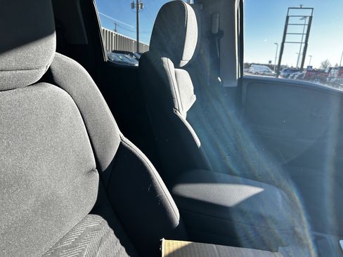 Used 2024 Nissan Frontier S w/ Technology Package image 13