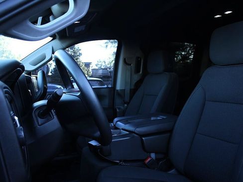 Used 2021 Chevrolet Silverado 1500 Custom RWD image 9
