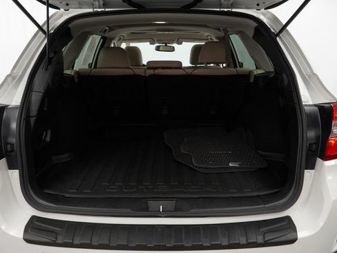 Used 2016 Subaru Outback 2.5i Limited AWD/4WD image 46