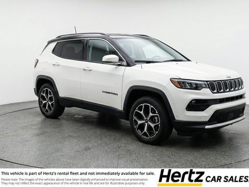Used 2025 Jeep Compass Limited image 1