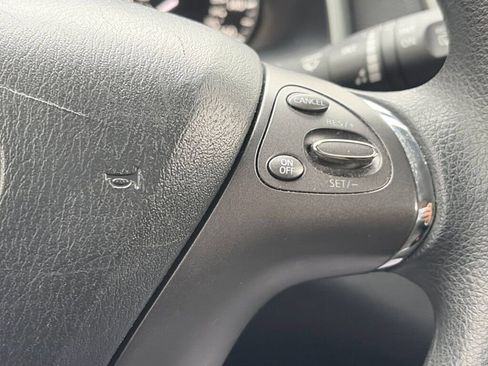 Used 2023 Nissan Murano S image 22