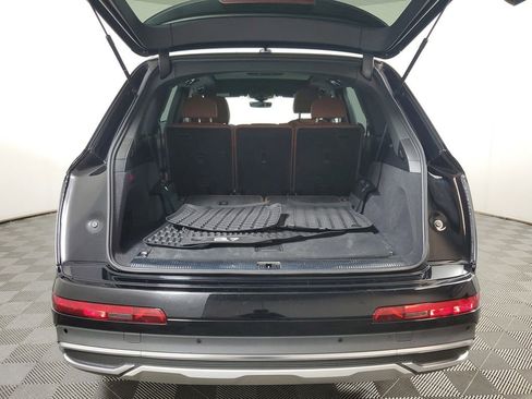 Used 2021 Audi Q7 3.0T Premium AWD/4WD image 9