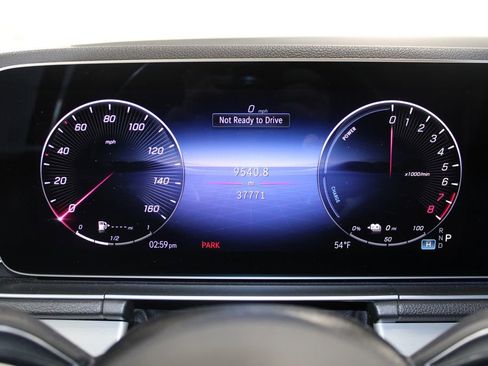 Used 2024 Mercedes-Benz GLE 450e 4MATIC image 34