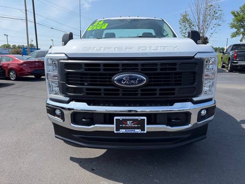 Used 2026 Ford F250 XL AWD/4WD image 2
